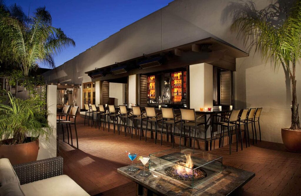 Blush Lounge